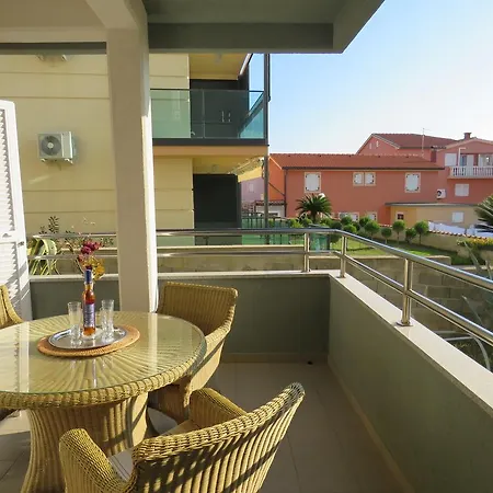 Apartments Dream Novalja Exterior foto