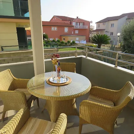 Apartments Dream Novalja Exterior foto